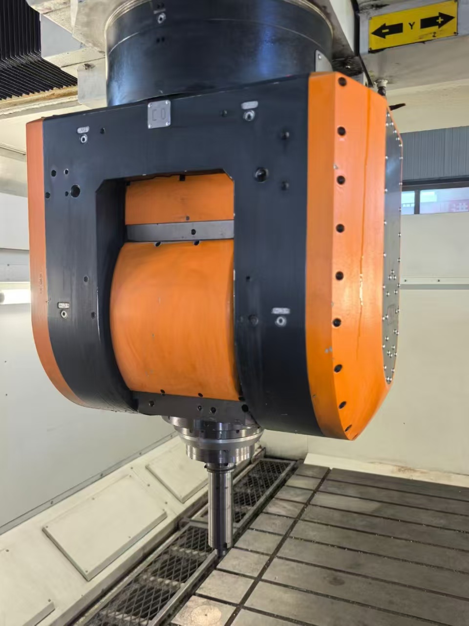 台湾亚太精英G3050-5L龙门五轴联动加工中心