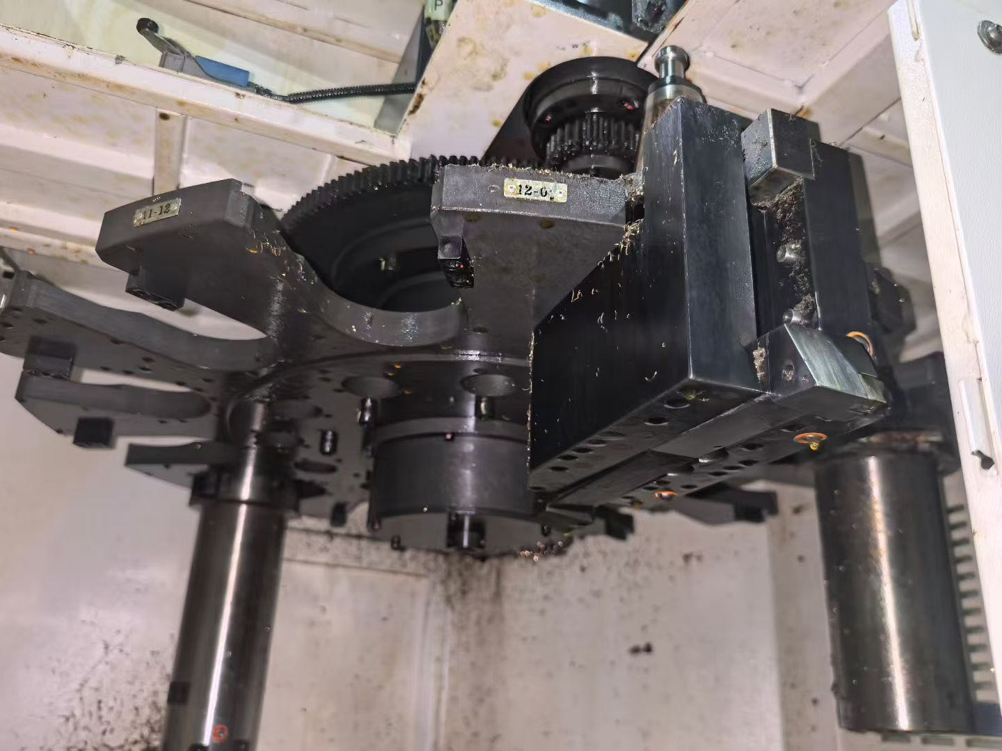 外企在位油机KVL-1000ATC数控立车