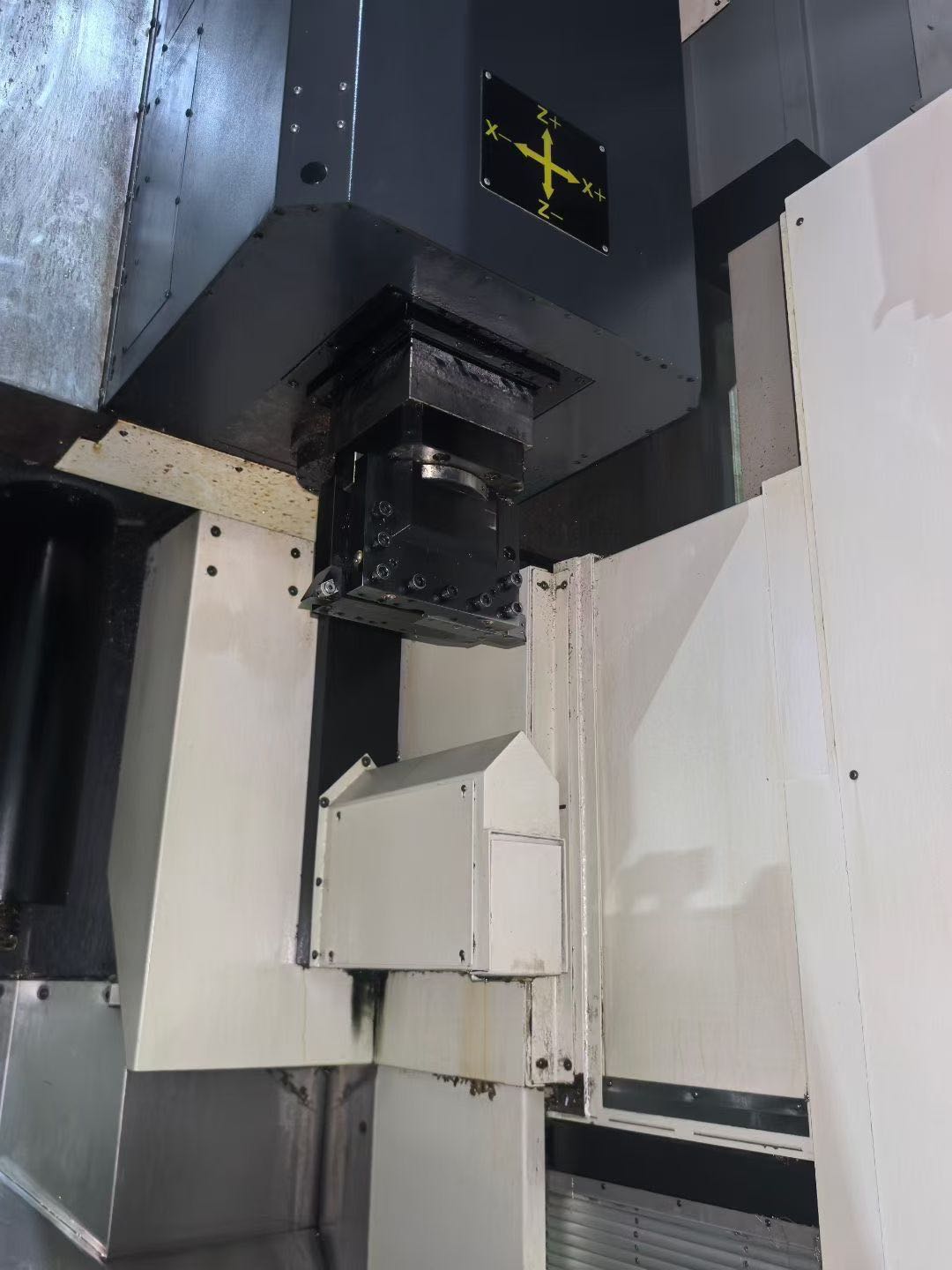 外企在位油机KVL-1000ATC数控立车